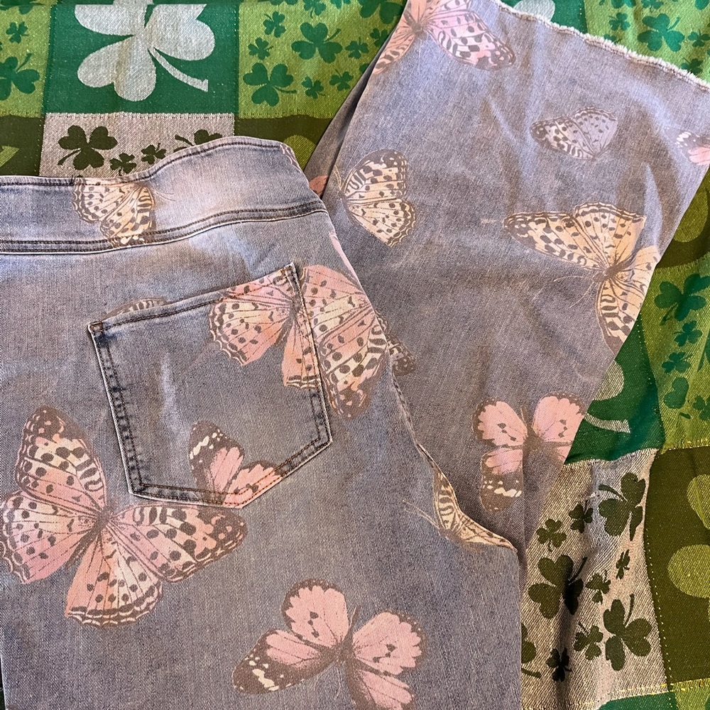 Butterfly print pull on jeans